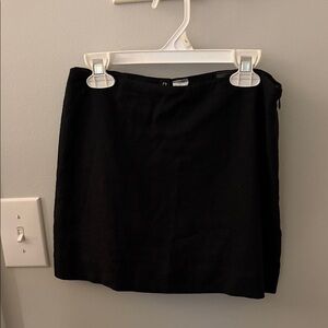 Women's NWOT H&M Black Mini Skort